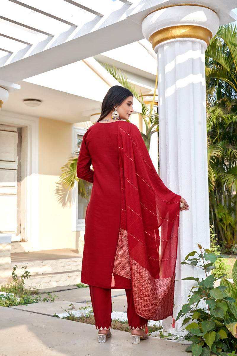 VISHVA CREATION Maroon Embroidered Kurta Set for Women - Image 3